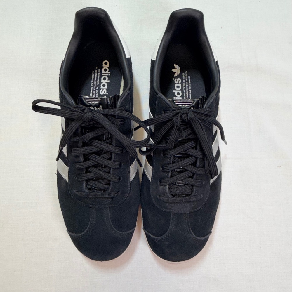 Adidas Gazelle Black Silver Metallic Suede Sneakers Women's 8 Tongue is trimmed‎